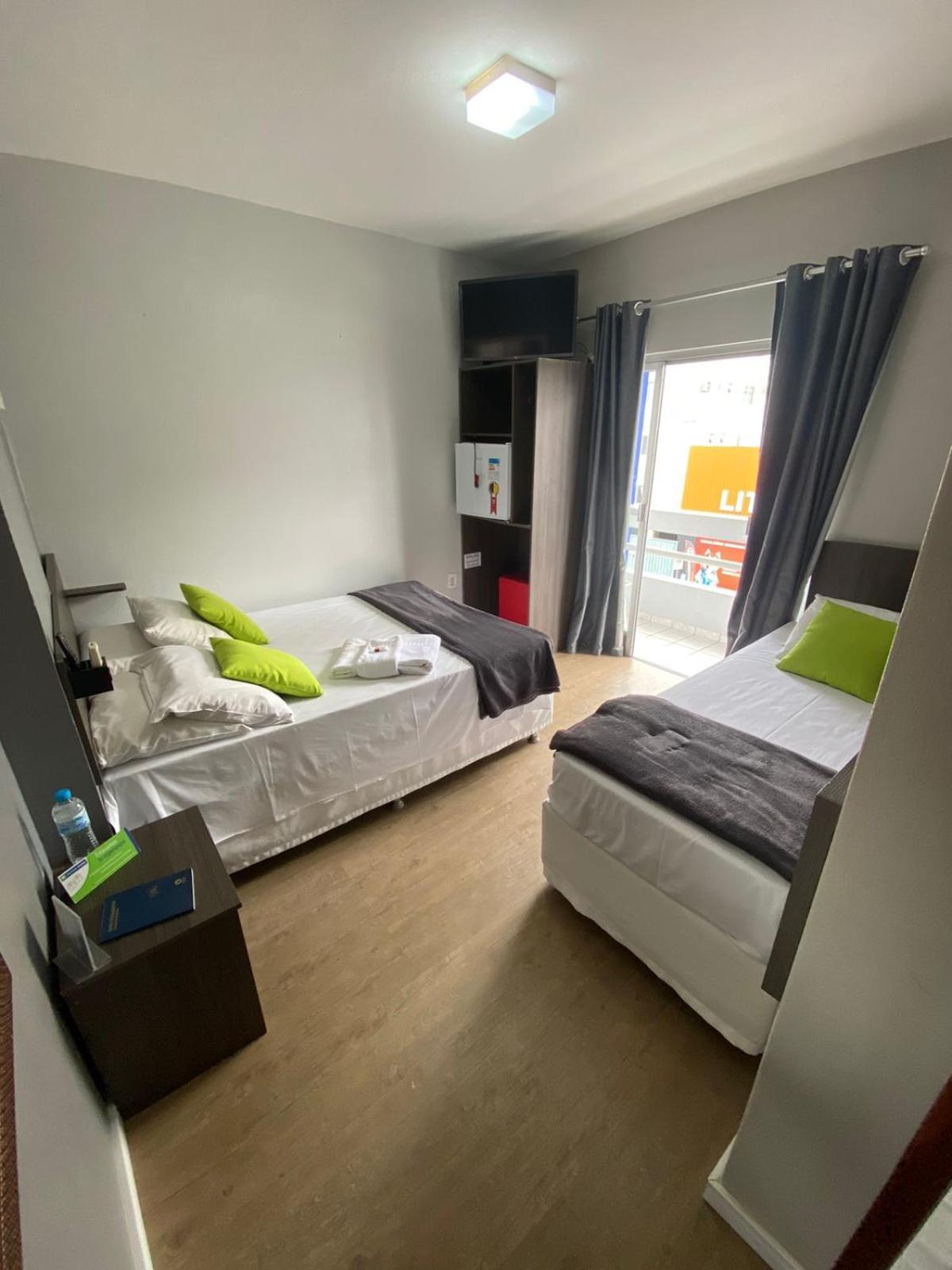 Rezende Suites Balneário Camboriú エクステリア 写真