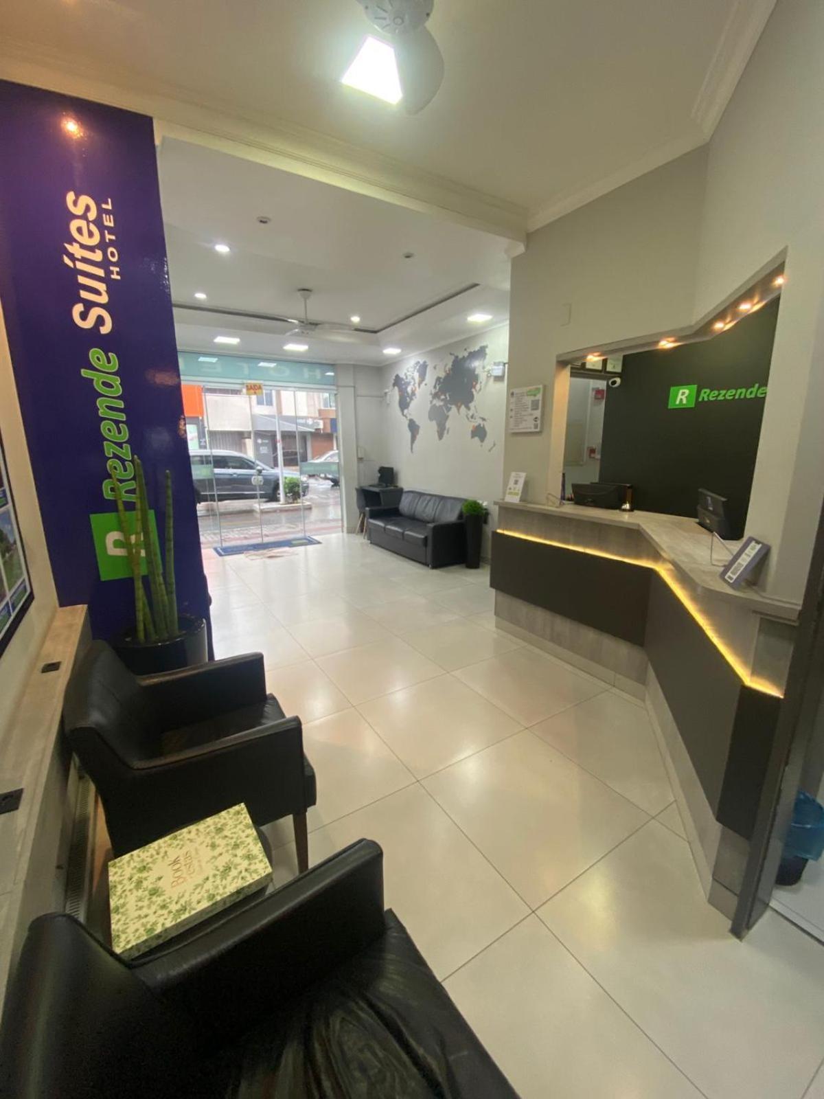 Rezende Suites Balneário Camboriú エクステリア 写真