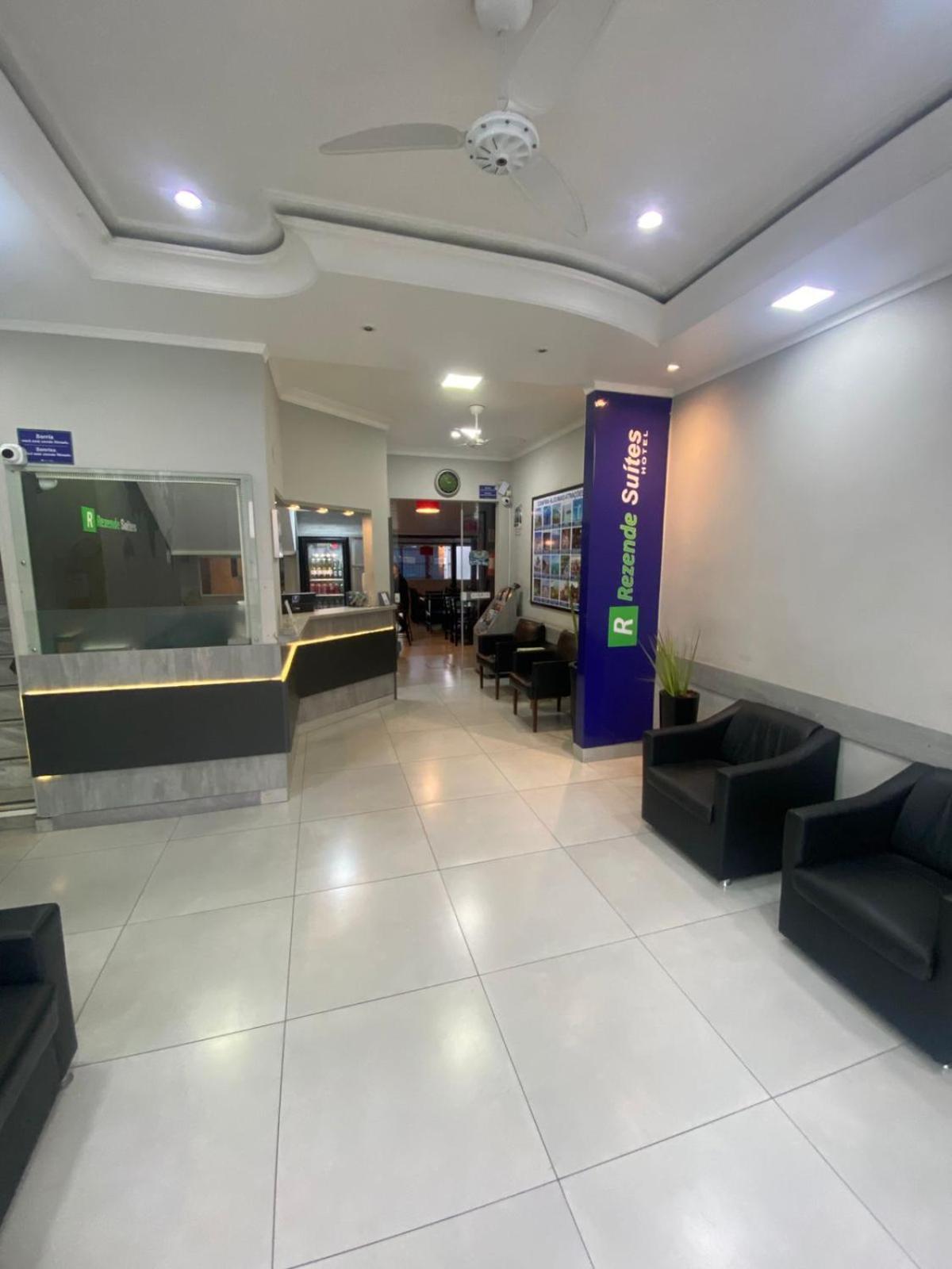 Rezende Suites Balneário Camboriú エクステリア 写真